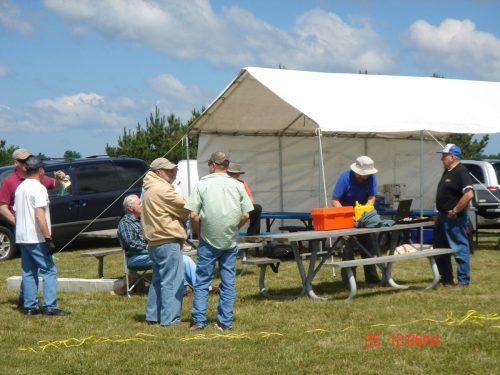 More of the N8SL 2011 field day setup crew
