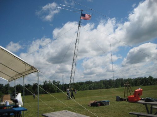 The 10-15-20 meter tower going up